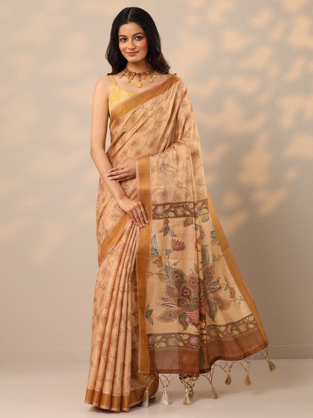 Peach Printed Silk Blend Sarees With Unstitched Blouse Piece