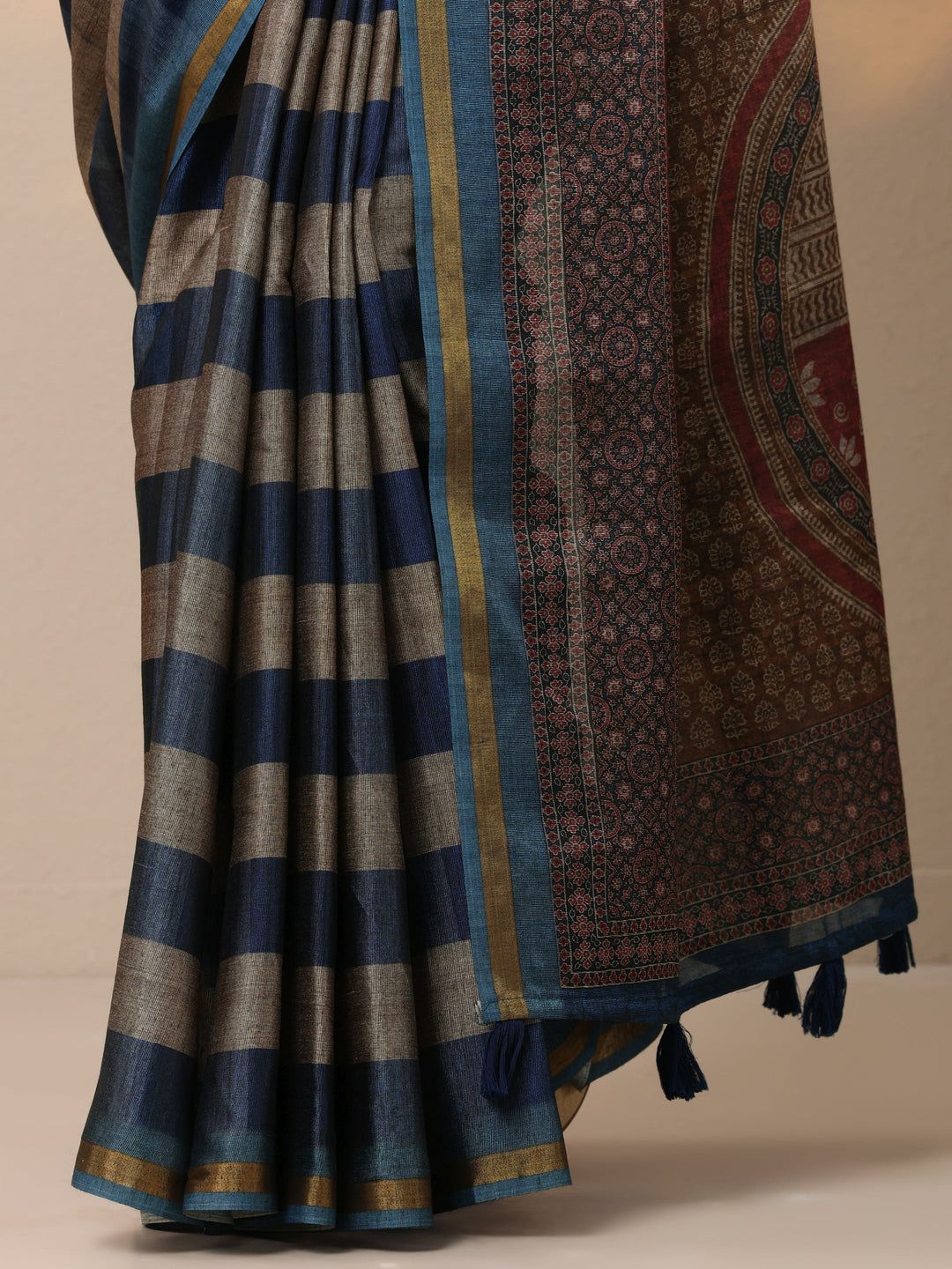  Wine Printed Cotton Blend Sarees With Unstitched Blouse Piece 