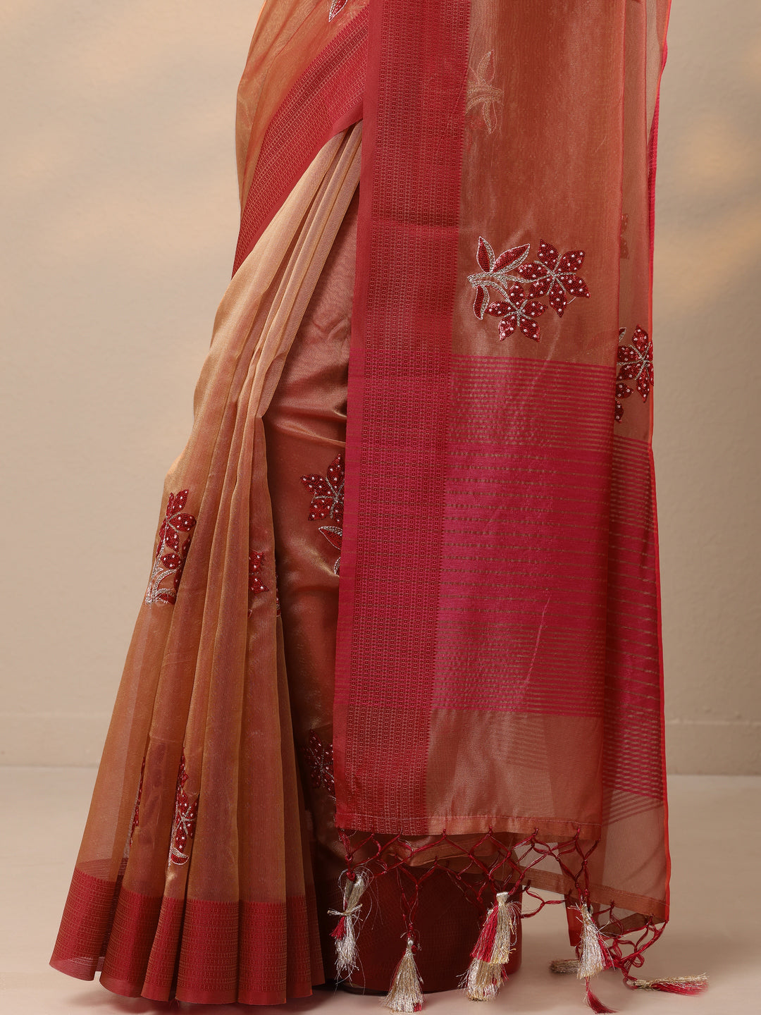  Red Embellished Organza Saree With Unstitched Blouse Piece 