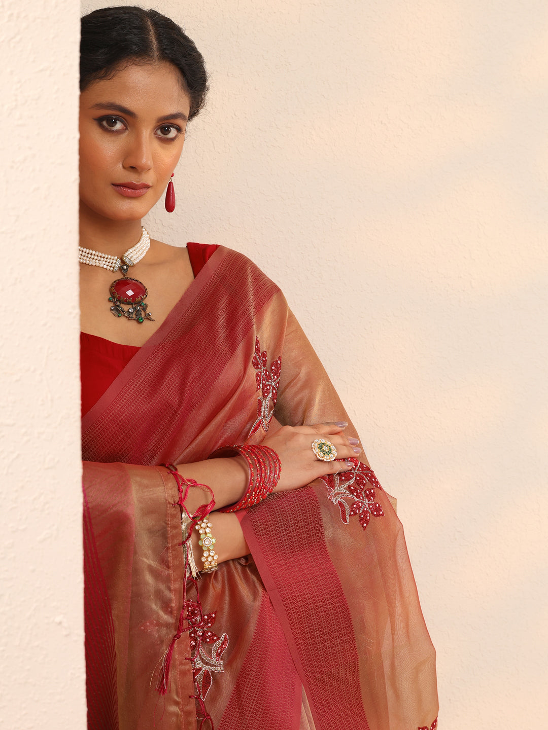  Red Embellished Organza Saree With Unstitched Blouse Piece 