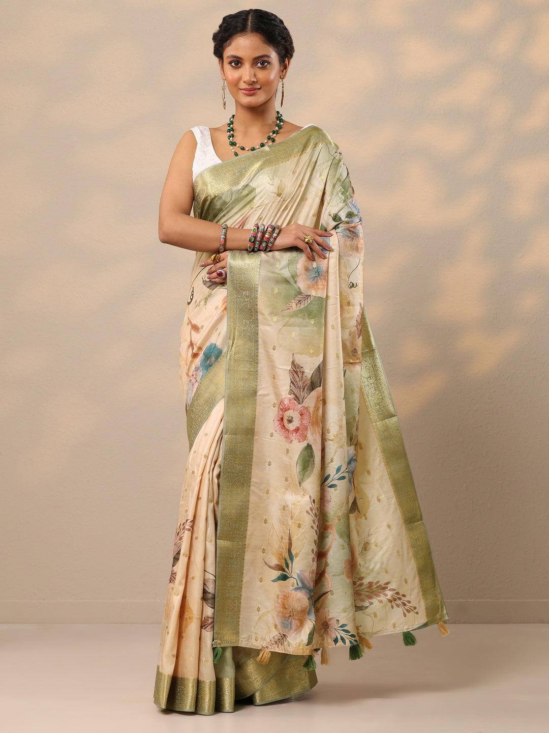 Beige Printed Silk blend Saree With Unstitched Blouse Piece