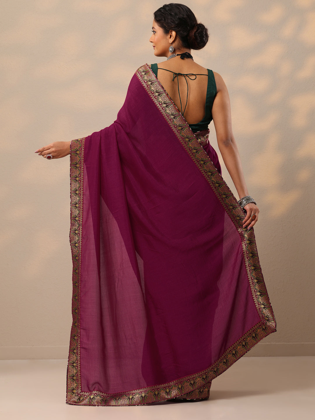  Magenta Solid Silk blend Saree With Unstitched Blouse Piece 