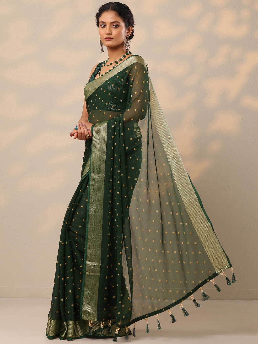  Green Printed Chiffon Saree With Unstitched Blouse Piece 