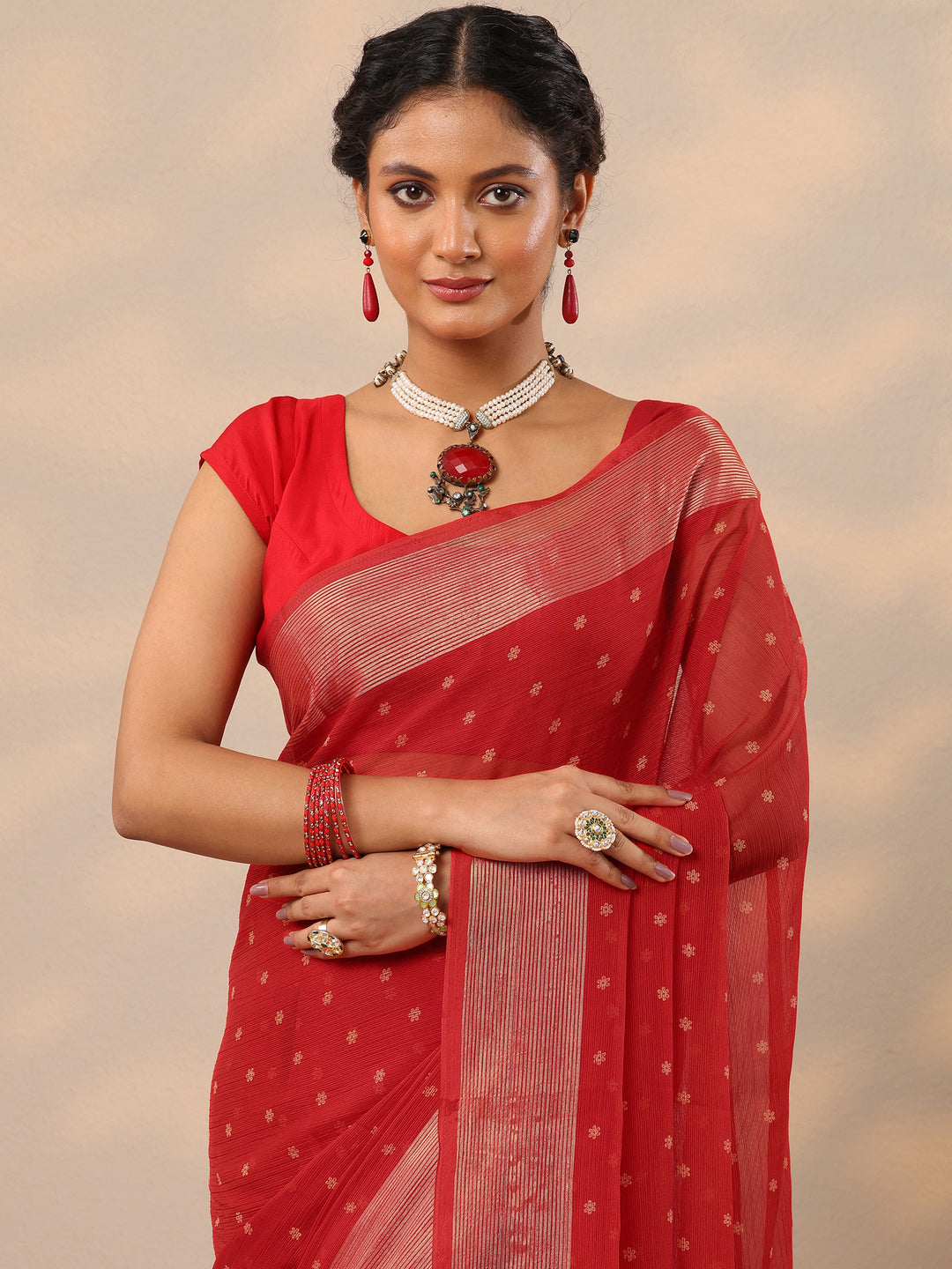  Red Printed Chiffon Saree With Unstitched Blouse Piece 