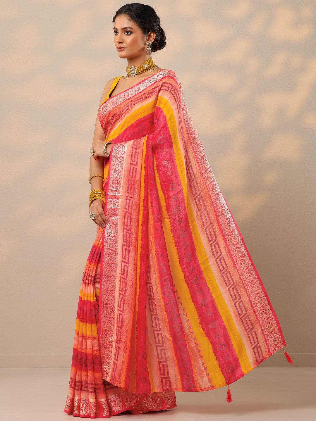 Multi Printed Georgette Saree With Unstitched Blouse Piece 