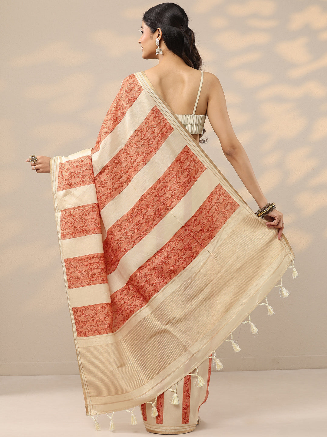  Beige Printed Silk Blend Saree With Unstitched Blouse Piece 