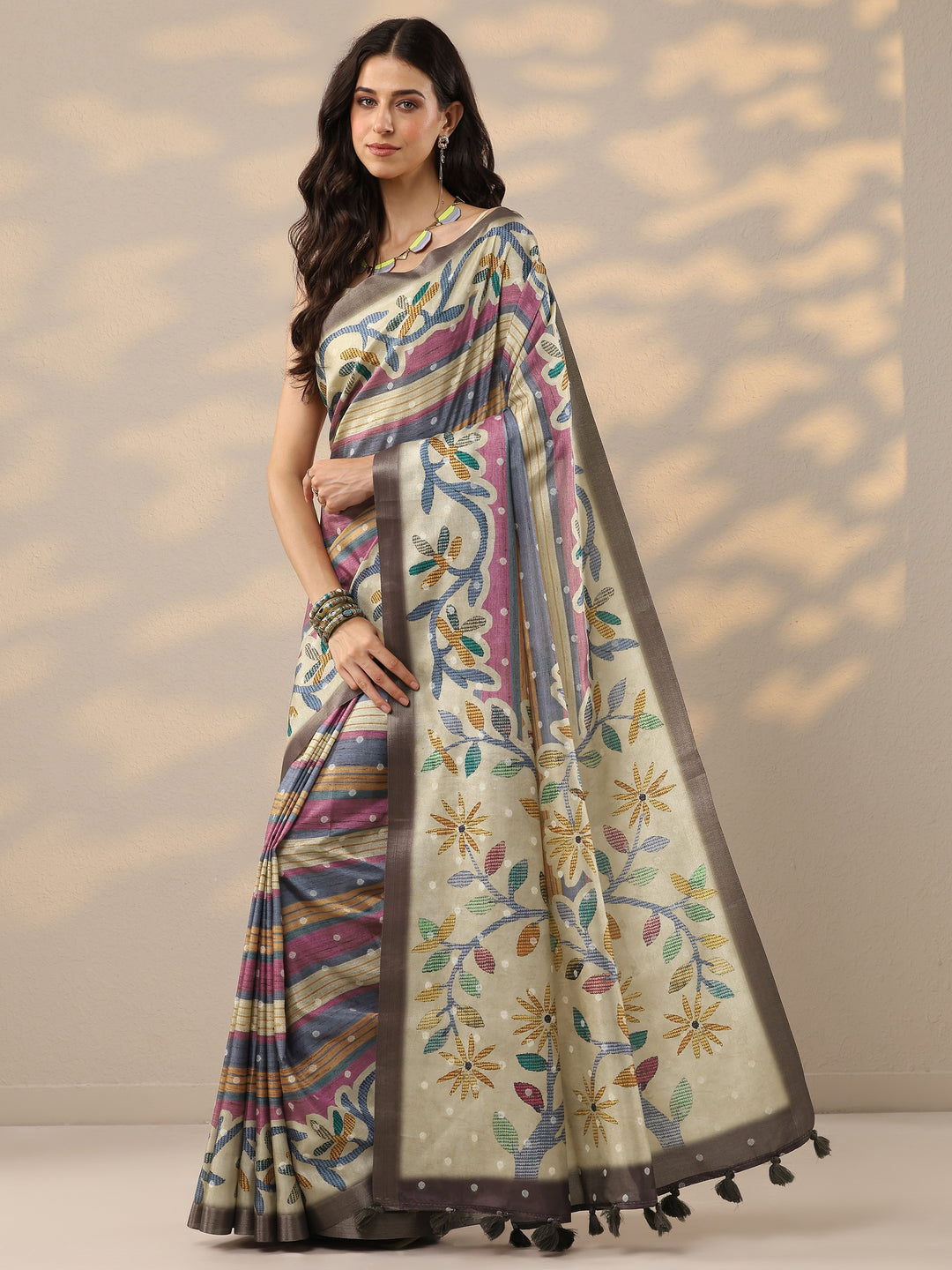  Multi Printed Silk Blend Saree With Unstitched Blouse Piece 