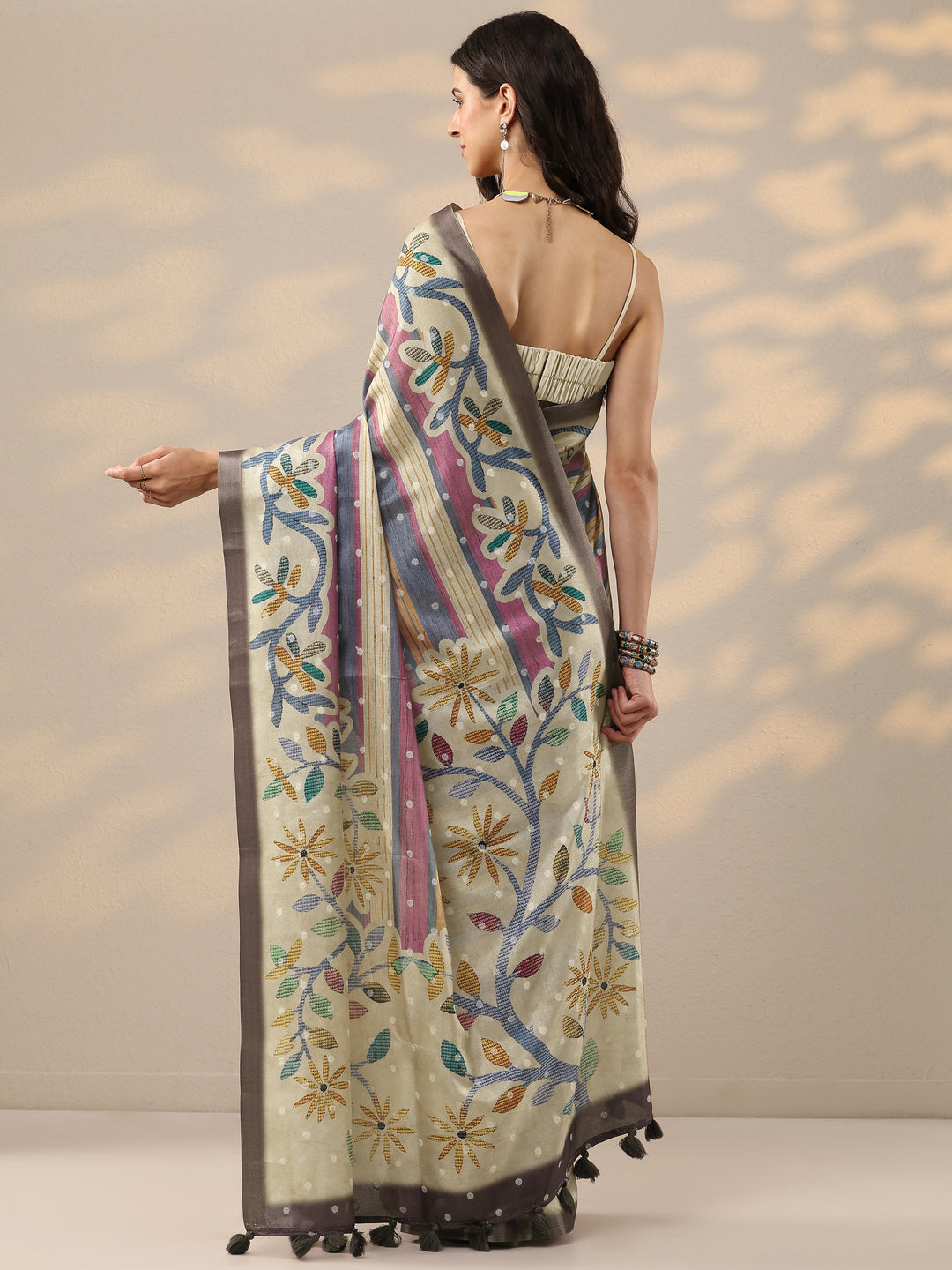  Multi Printed Silk Blend Saree With Unstitched Blouse Piece 
