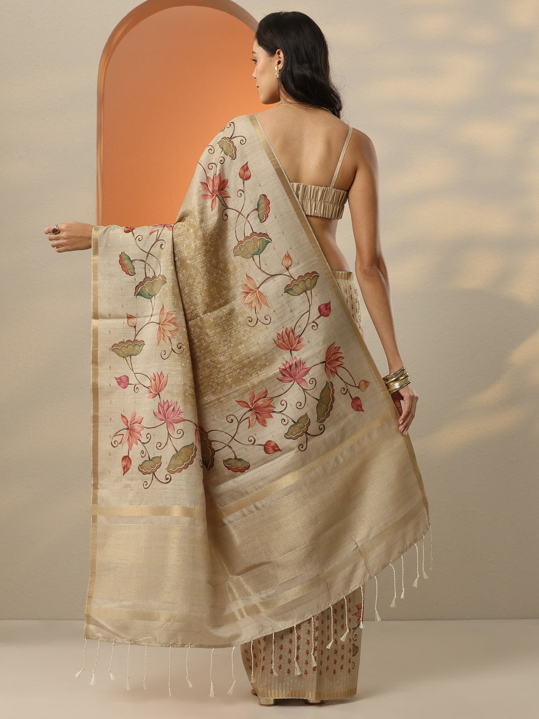  Gold Printed Silk Blend Saree With Unstitched Blouse Piece 