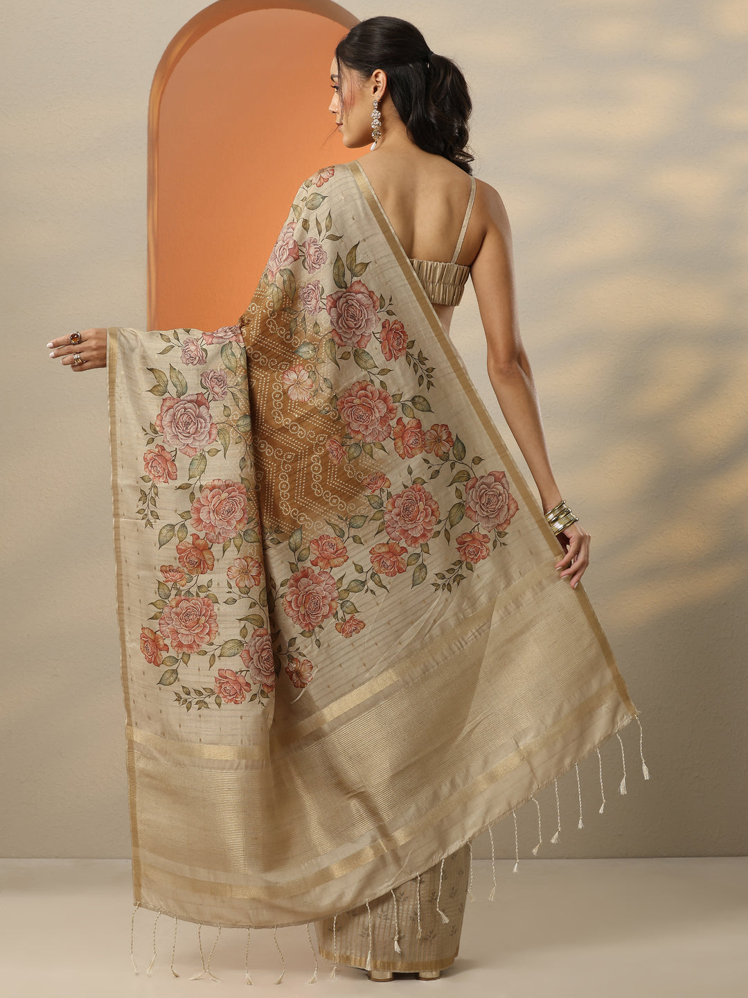  Mustard Printed Silk Blend Saree With Unstitched Blouse Piece 