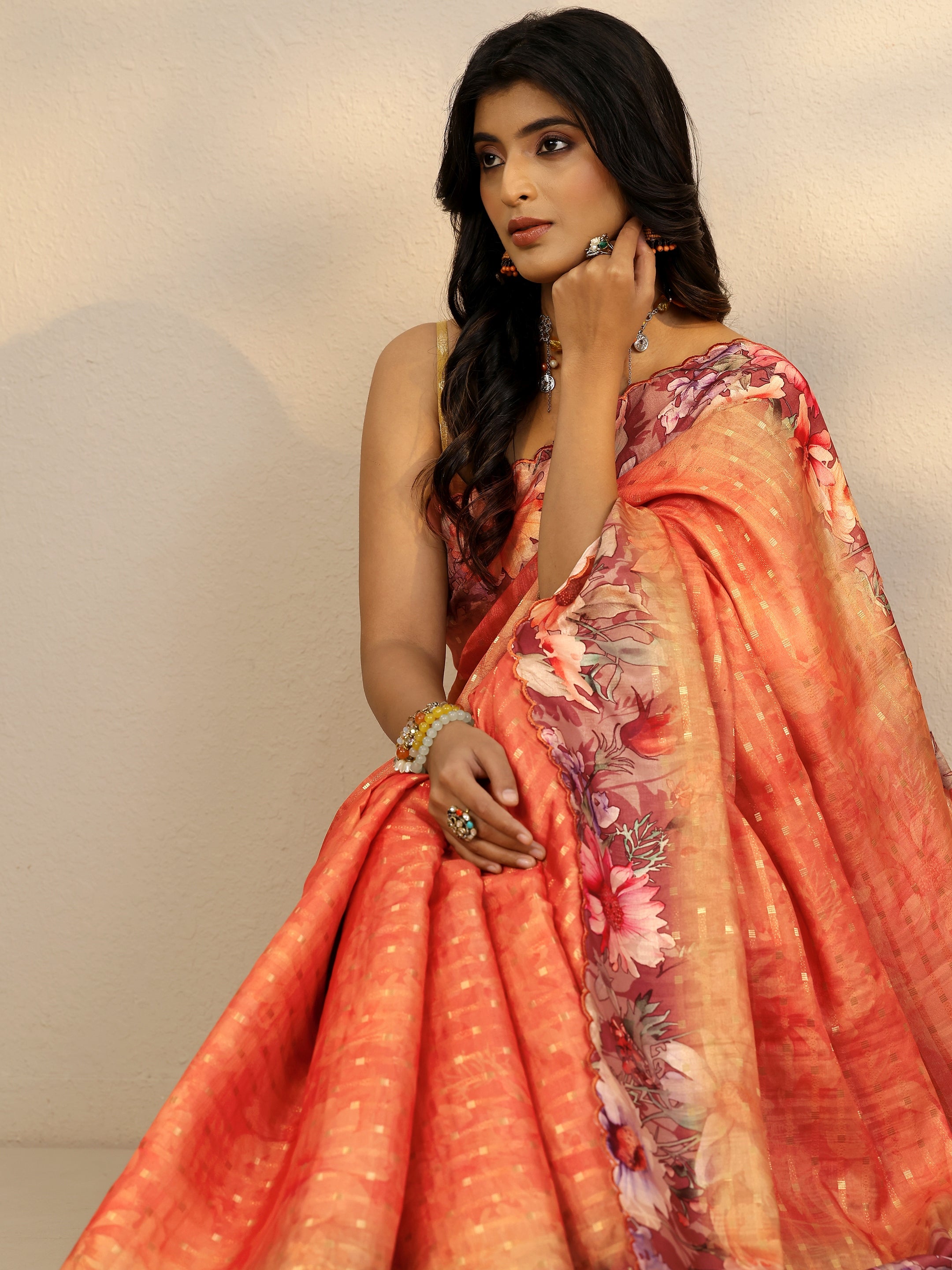 Coral Woven Design Silk Blend Saree With Unstitched Blouse Piece-image-2