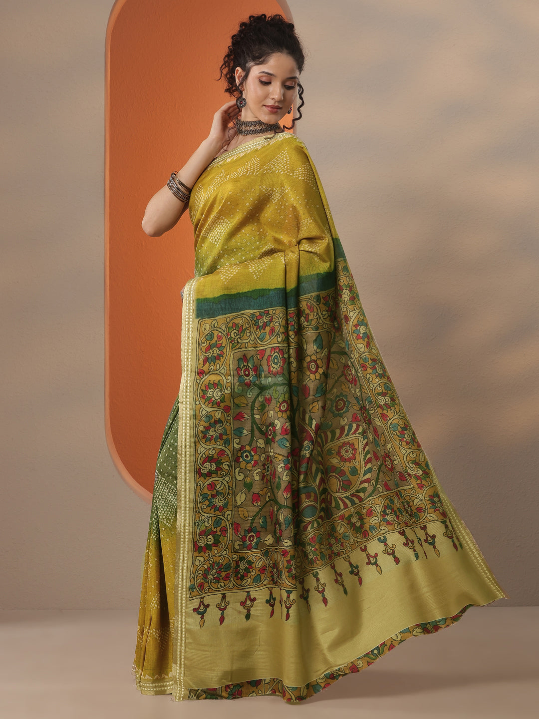 Green Bandhani Printed Silk Blend Saree With Unstitched Blouse Piece 