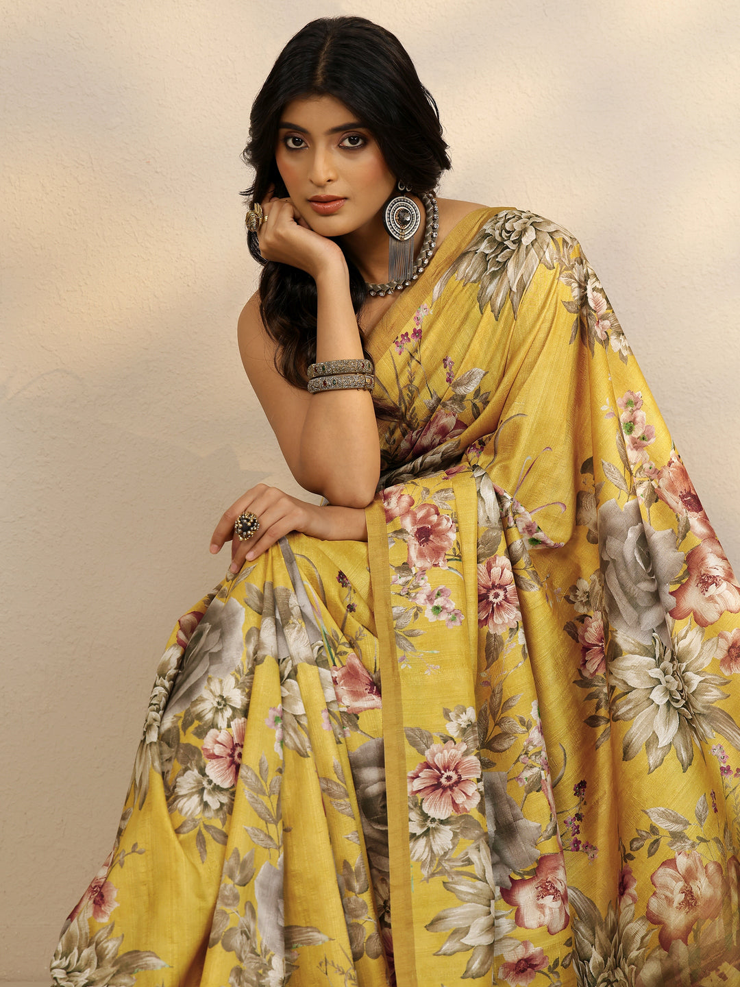  Yellow Printed Silk Blend Saree With Unstitched Blouse Piece 