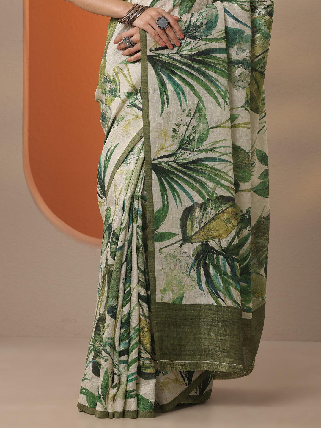  Beige Printed Silk Blend Saree With Unstitched Blouse Piece 