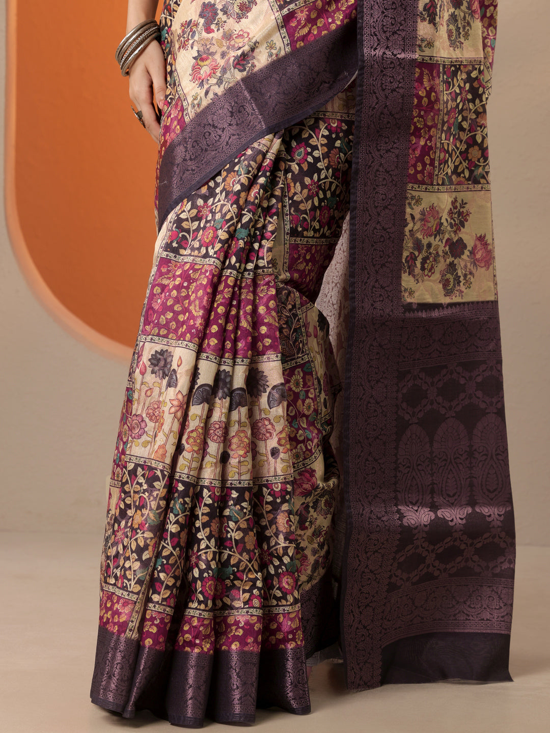  Multi Printed Silk Blend Saree With Unstitched Blouse Piece 