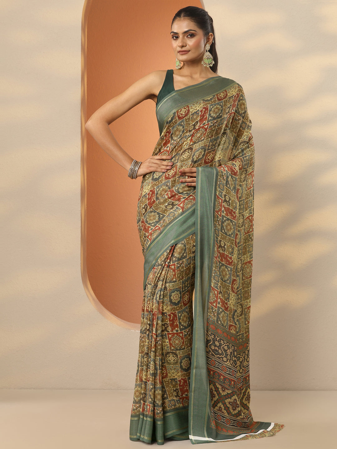  Green Printed Pure Georgette Saree With Unstitched Blouse Piece 