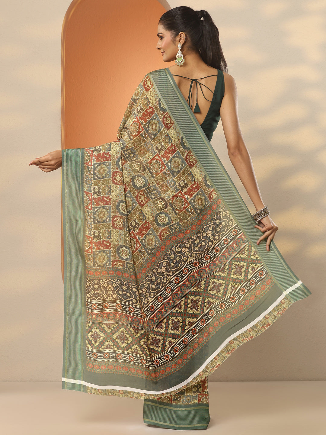  Green Printed Pure Georgette Saree With Unstitched Blouse Piece 