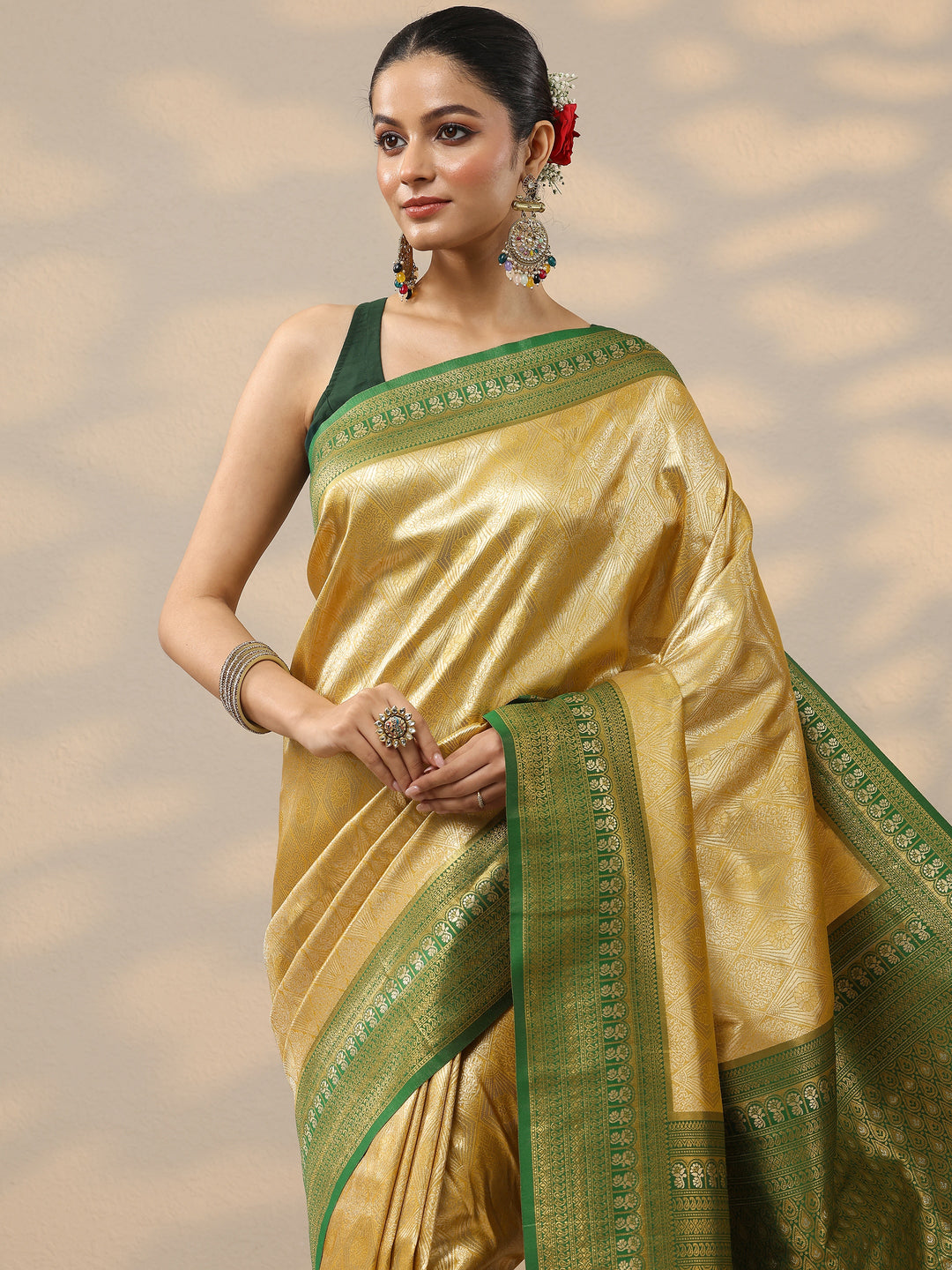 Mustard Printed Silk Blend Saree With Unstitched Blouse Piece 