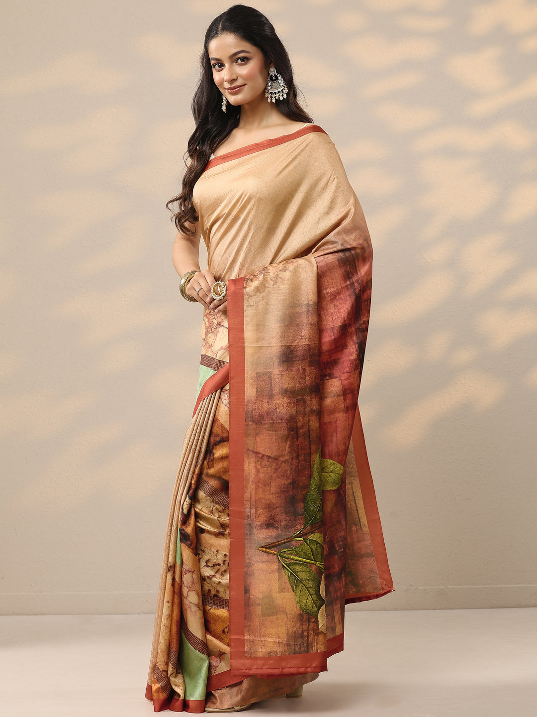  Coral Printed Silk Blend Saree With Unstitched Blouse Piece 