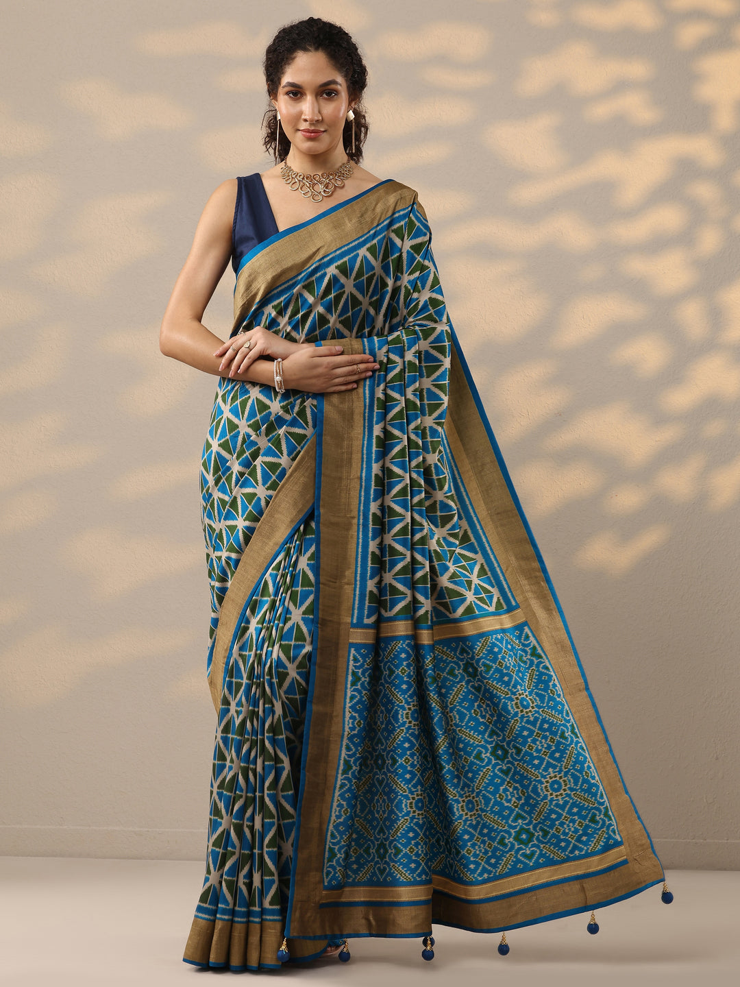  Blue Printed Silk Blend Saree With Unstitched Blouse Piece 