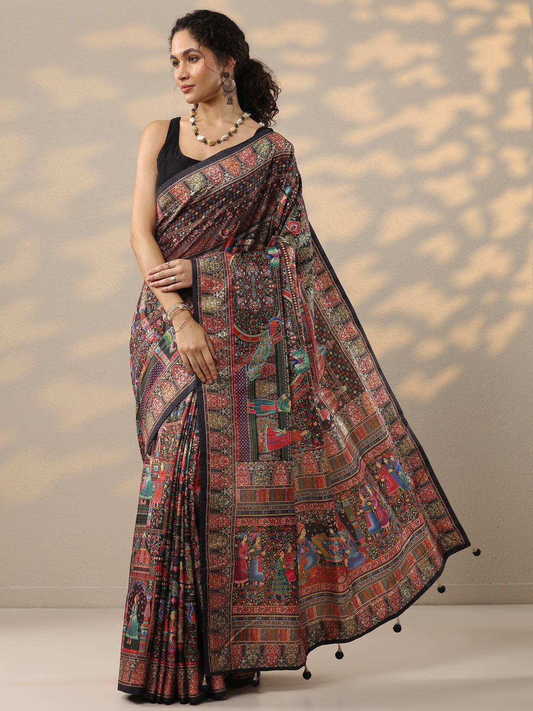 Black Printed Silk Blend Saree With Unstitched Blouse Piece