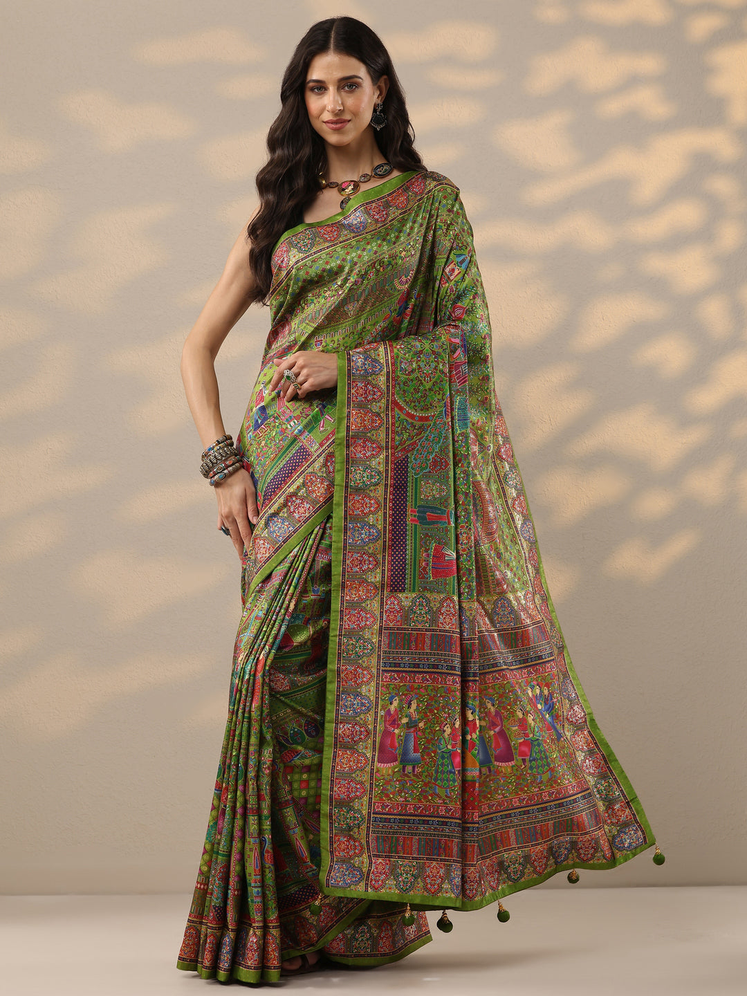  Green Printed Silk Blend Saree With Unstitched Blouse Piece 