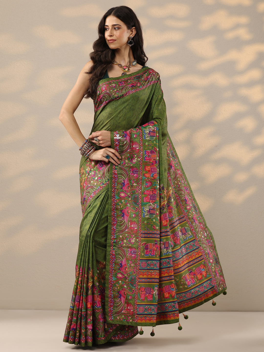  Green Printed Silk Blend Saree With Unstitched Blouse Piece 