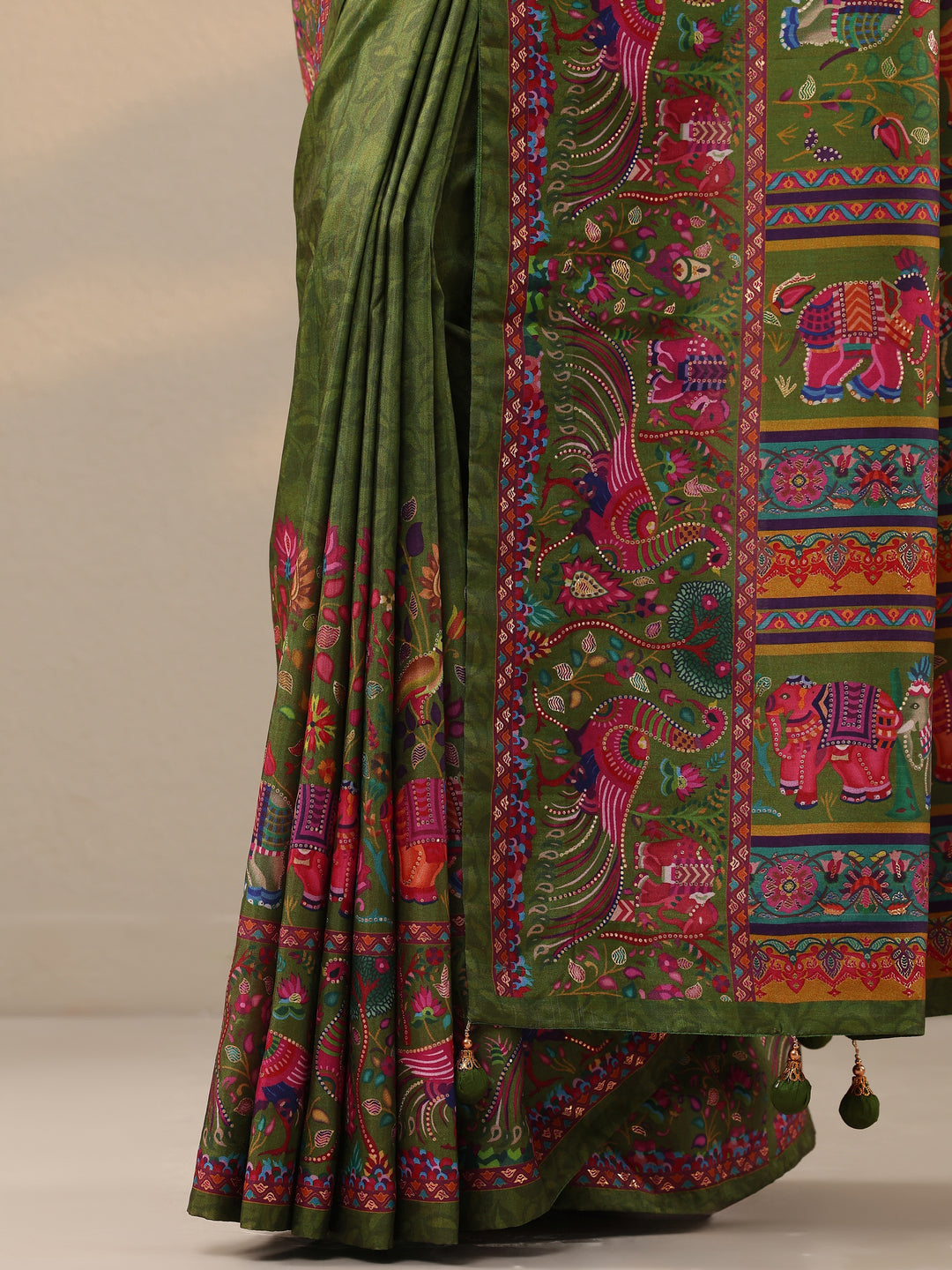  Green Printed Silk Blend Saree With Unstitched Blouse Piece 