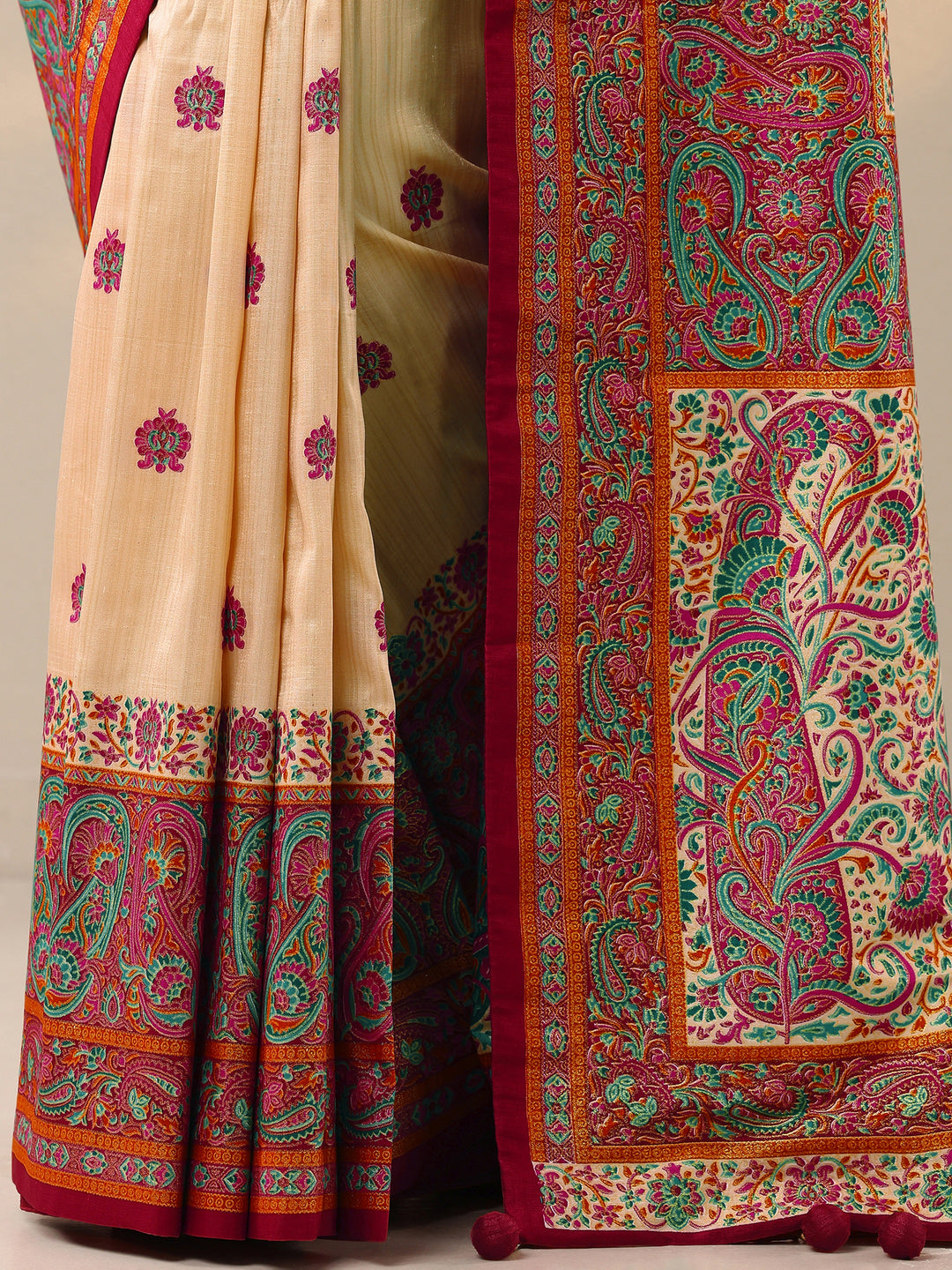  Red Printed Silk Blend Saree With Unstitched Blouse Piece 