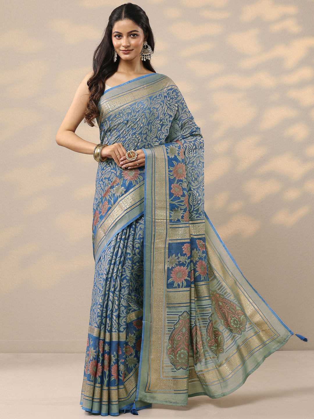 Blue Printed Silk Blend Saree With Unstitched Blouse Piece