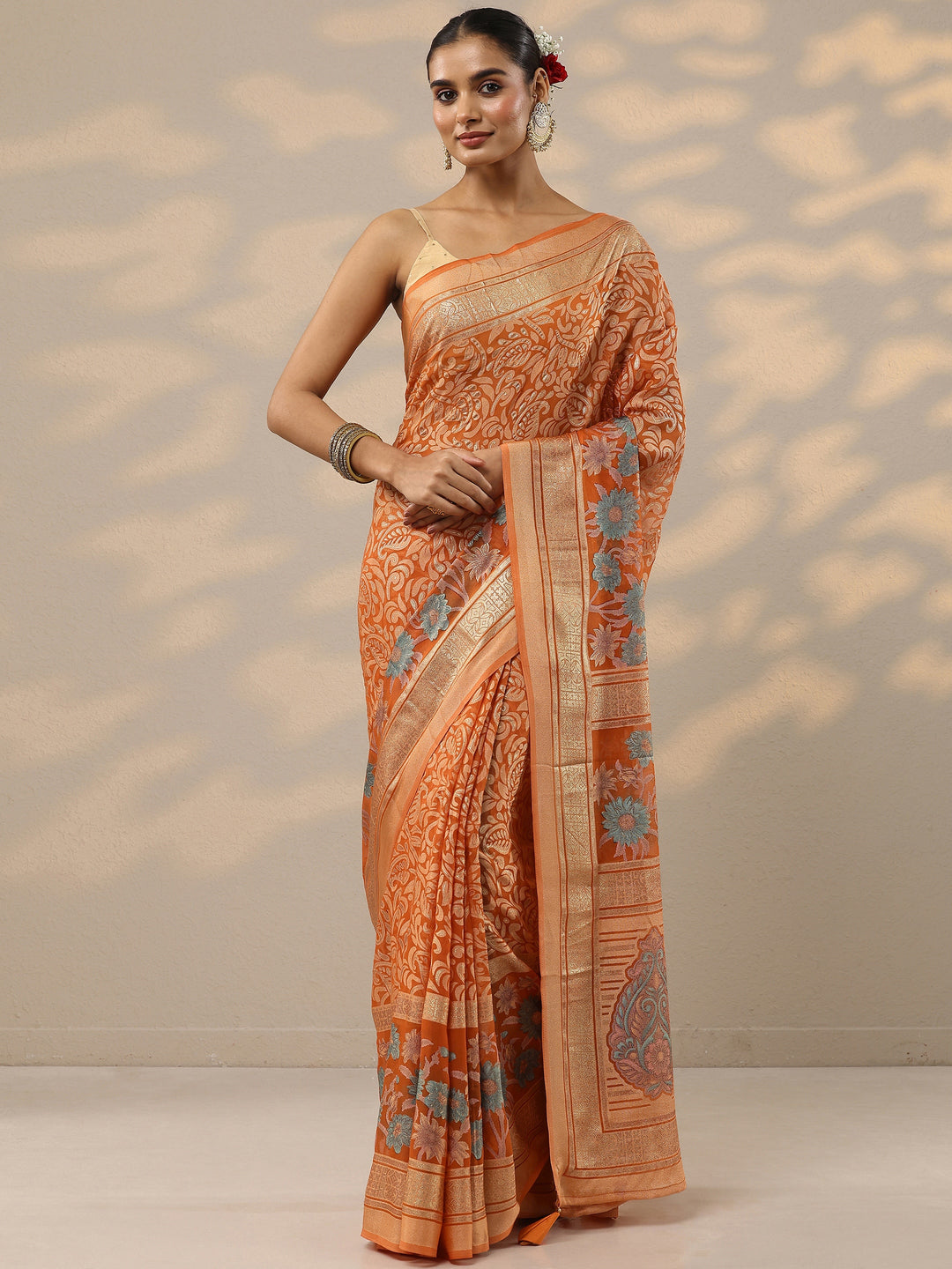 Orange Printed Silk Blend Saree With Unstitched Blouse Piece