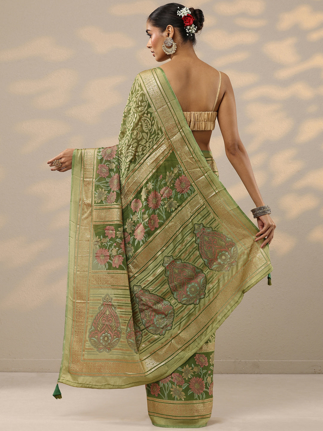  Green Printed Silk Blend Saree With Unstitched Blouse Piece 