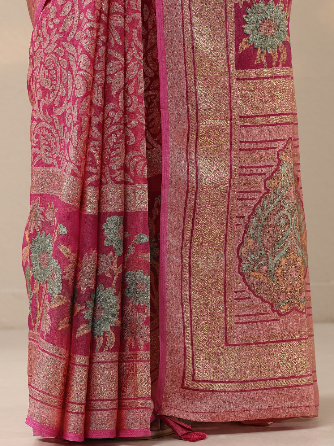  Magenta Printed Silk Blend Saree With Unstitched Blouse Piece 