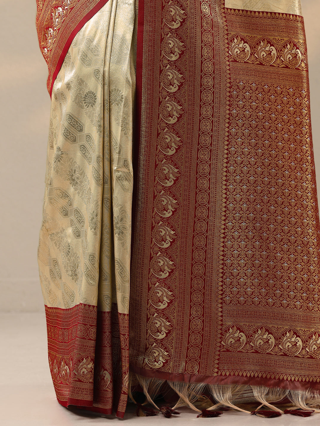  Gold Woven Design Silk Blend Saree With Unstitched Blouse Piece 
