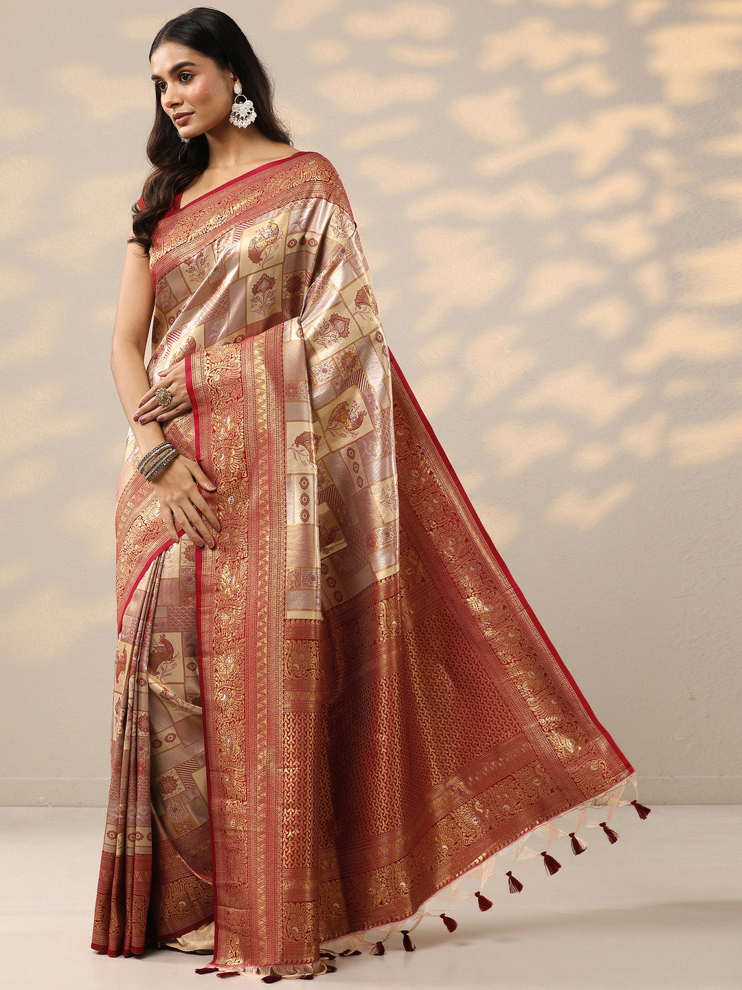  Purple Woven Design Silk Blend Saree With Unstitched Blouse Piece 