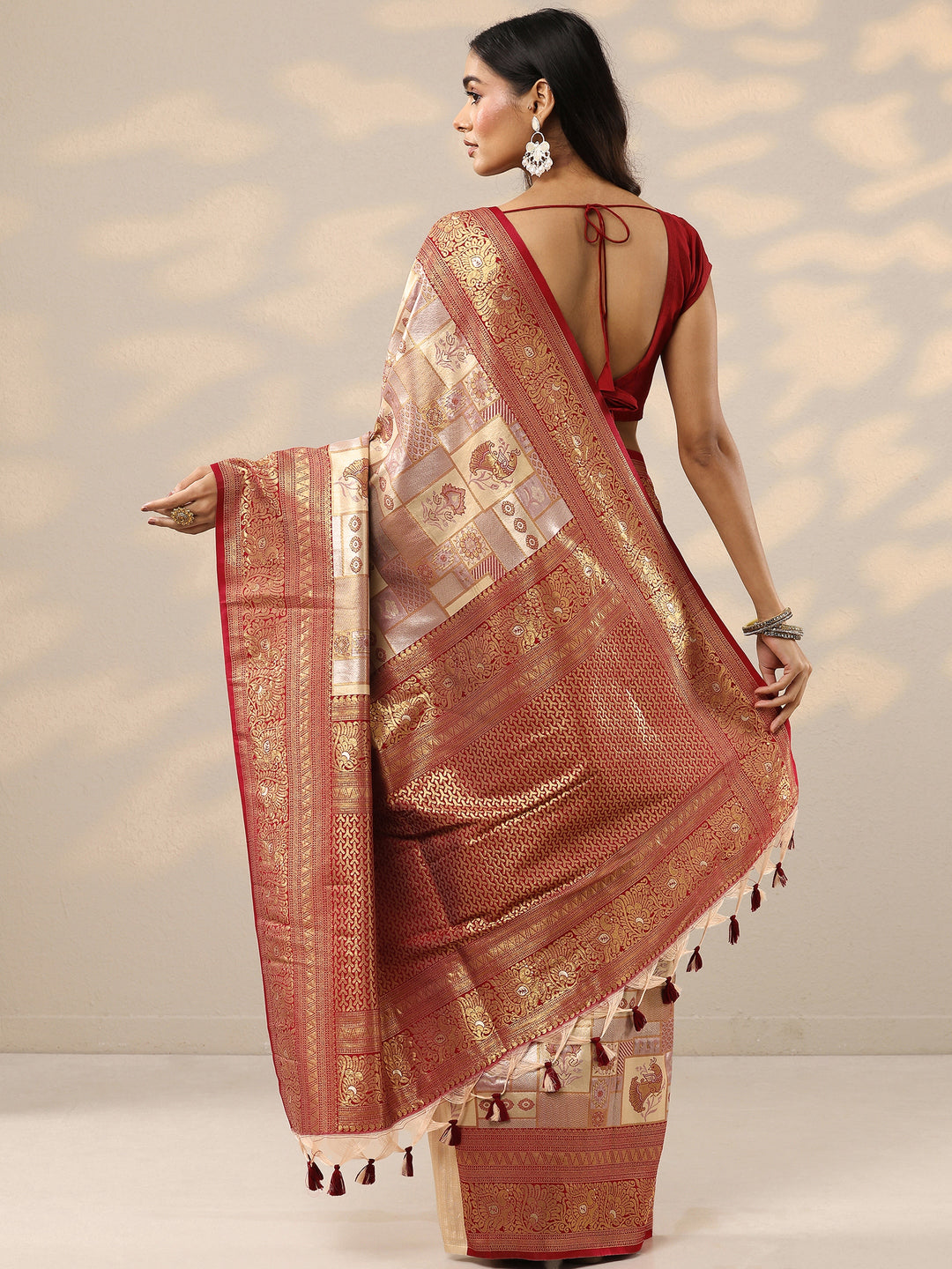  Purple Woven Design Silk Blend Saree With Unstitched Blouse Piece 