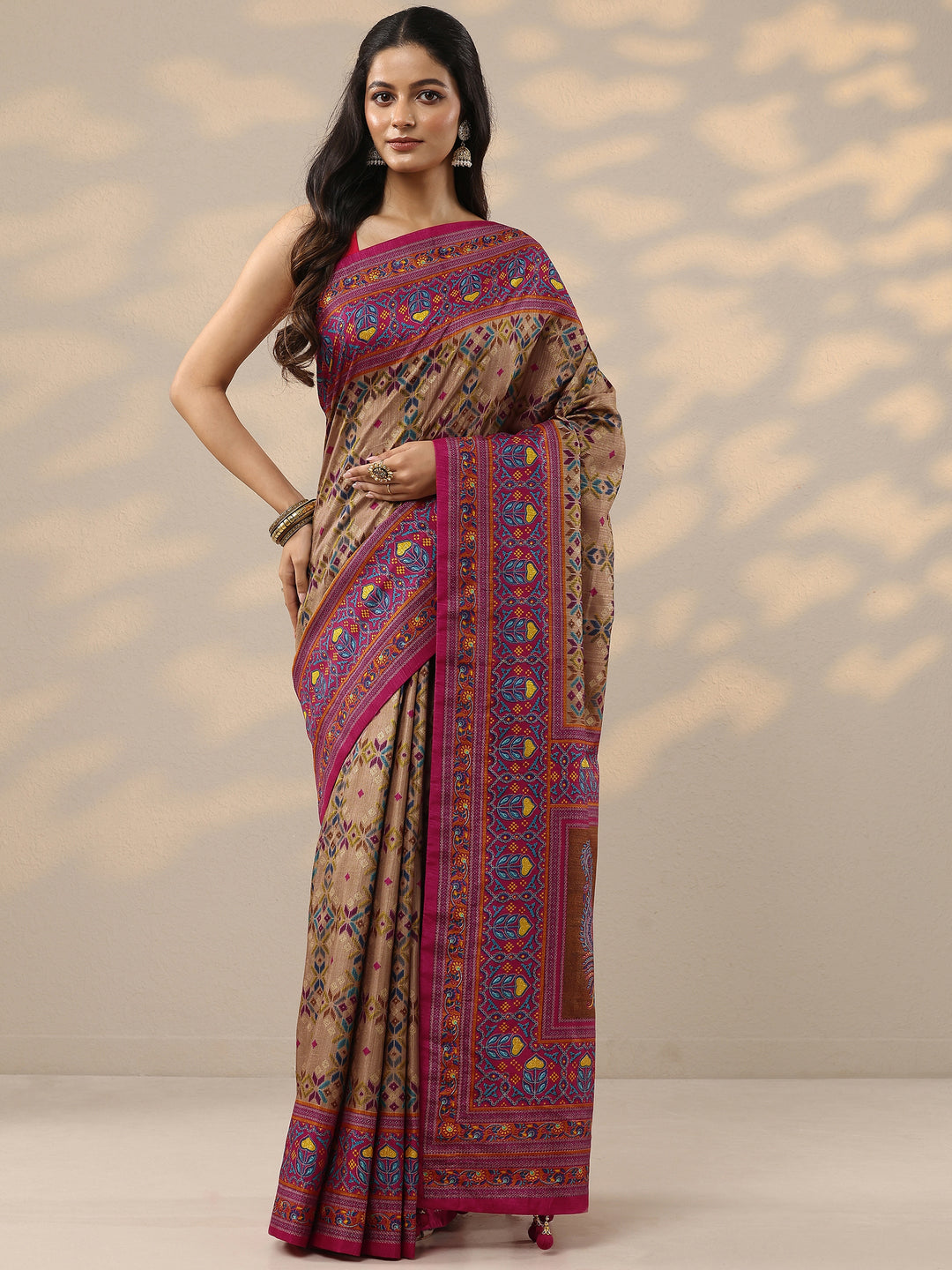  Gold Printed Silk Blend Saree With Unstitched Blouse Piece 