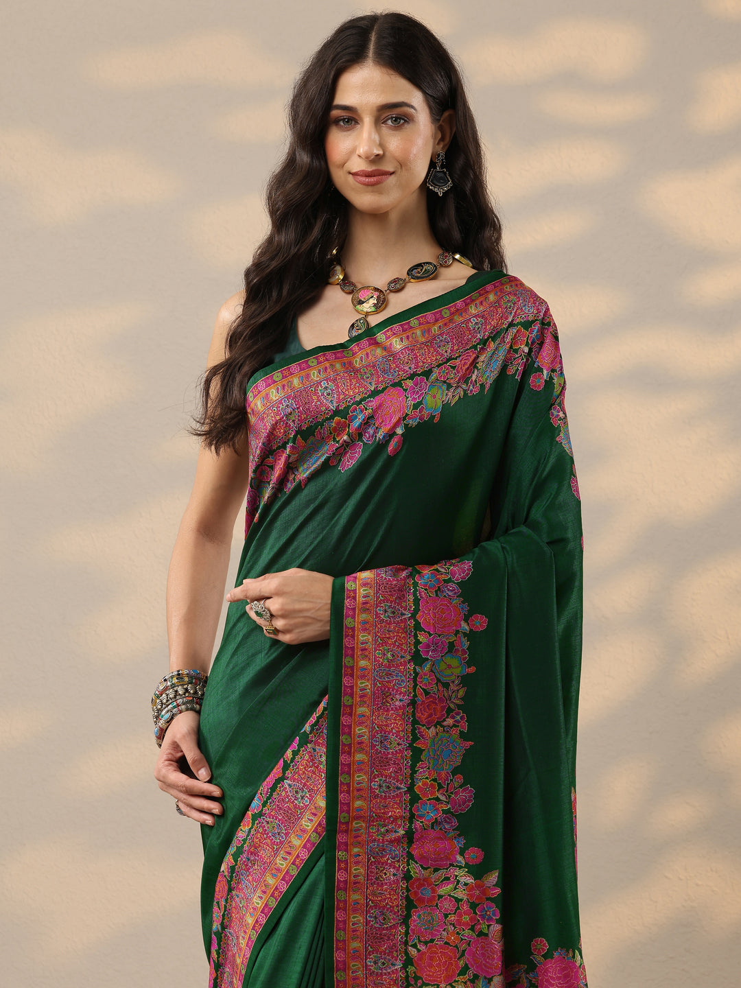 Green Solid Silk Blend Saree With Unstitched Blouse Piece 