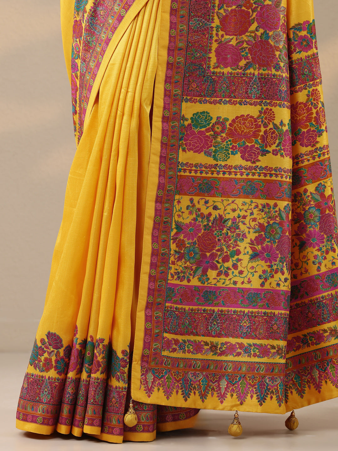  Yellow Solid Silk Blend Saree With Unstitched Blouse Piece 