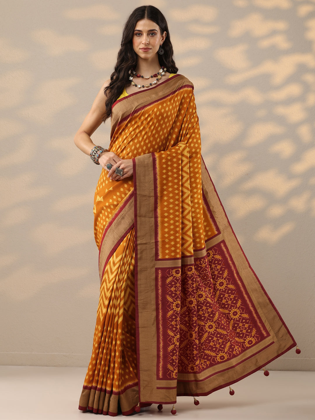 Orange Leheriya Printed Silk Blend Saree With Unstitched Blouse Piece