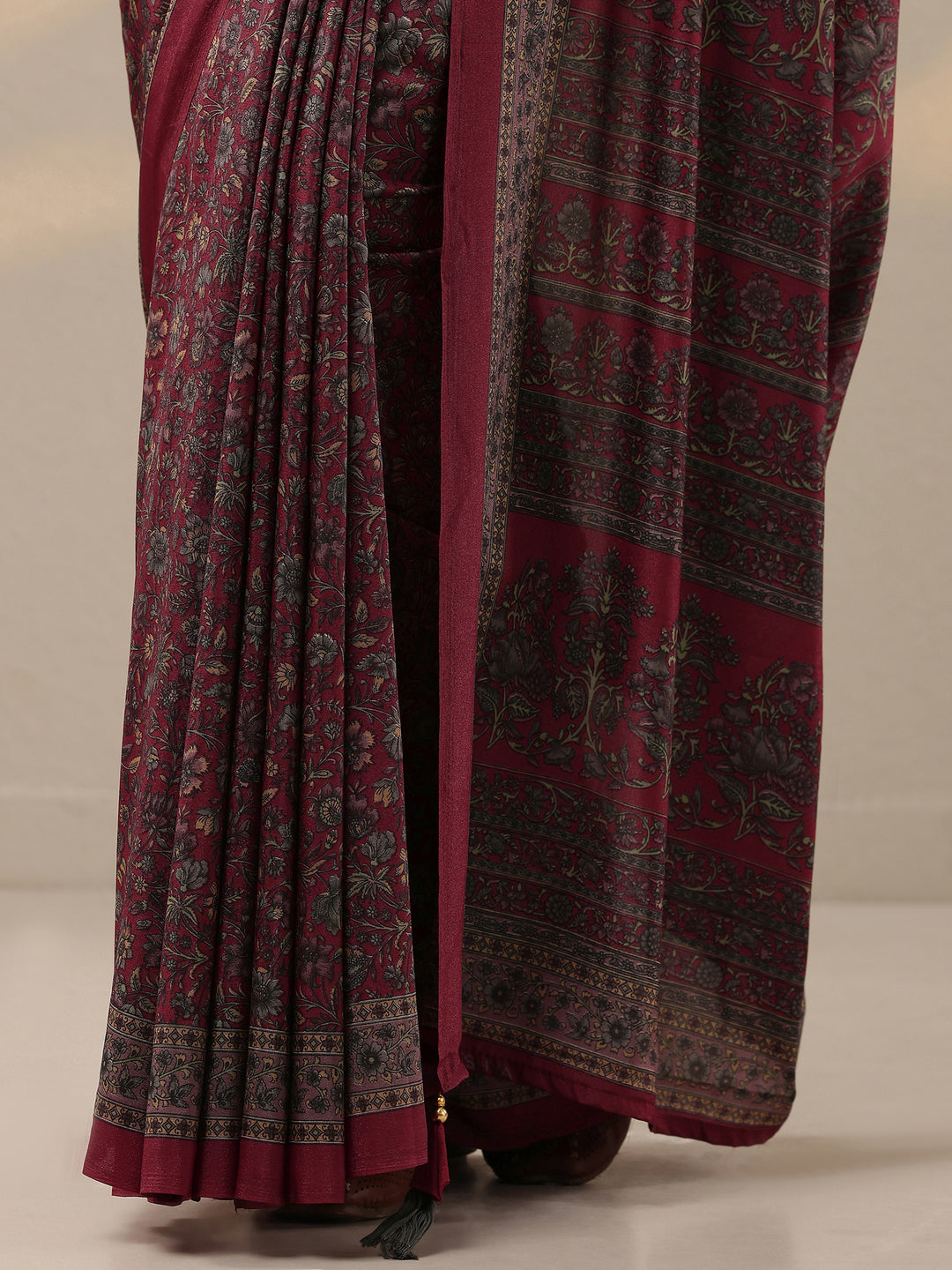  Red Printed Silk Blend Saree With Unstitched Blouse Piece 