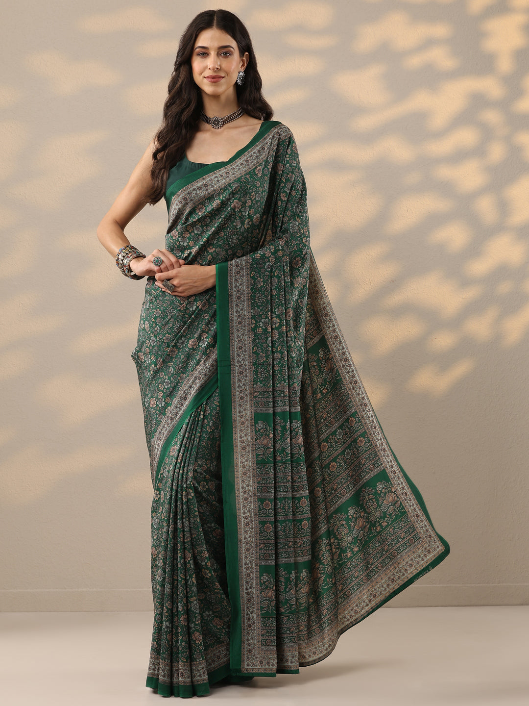  Green Printed Silk Blend Saree With Unstitched Blouse Piece 