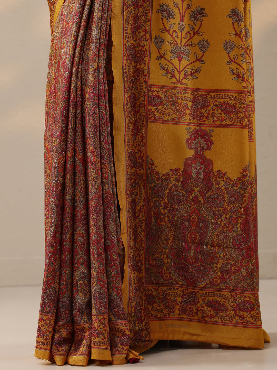  Mustard Printed Silk Blend Saree With Unstitched Blouse Piece 