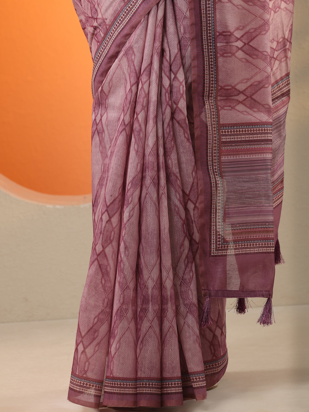  Purple Printed Silk Blend Saree With Unstitched Blouse Picece 