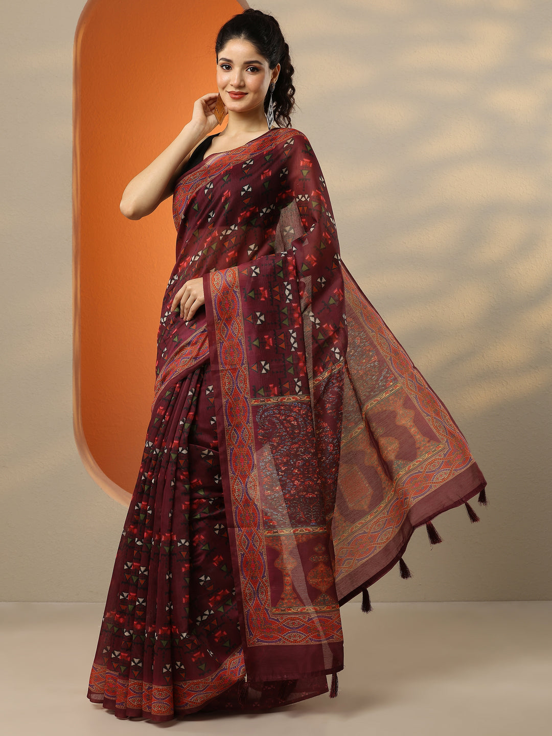  Brown Printed Silk Blend Saree With Unstitched Blouse Piece 