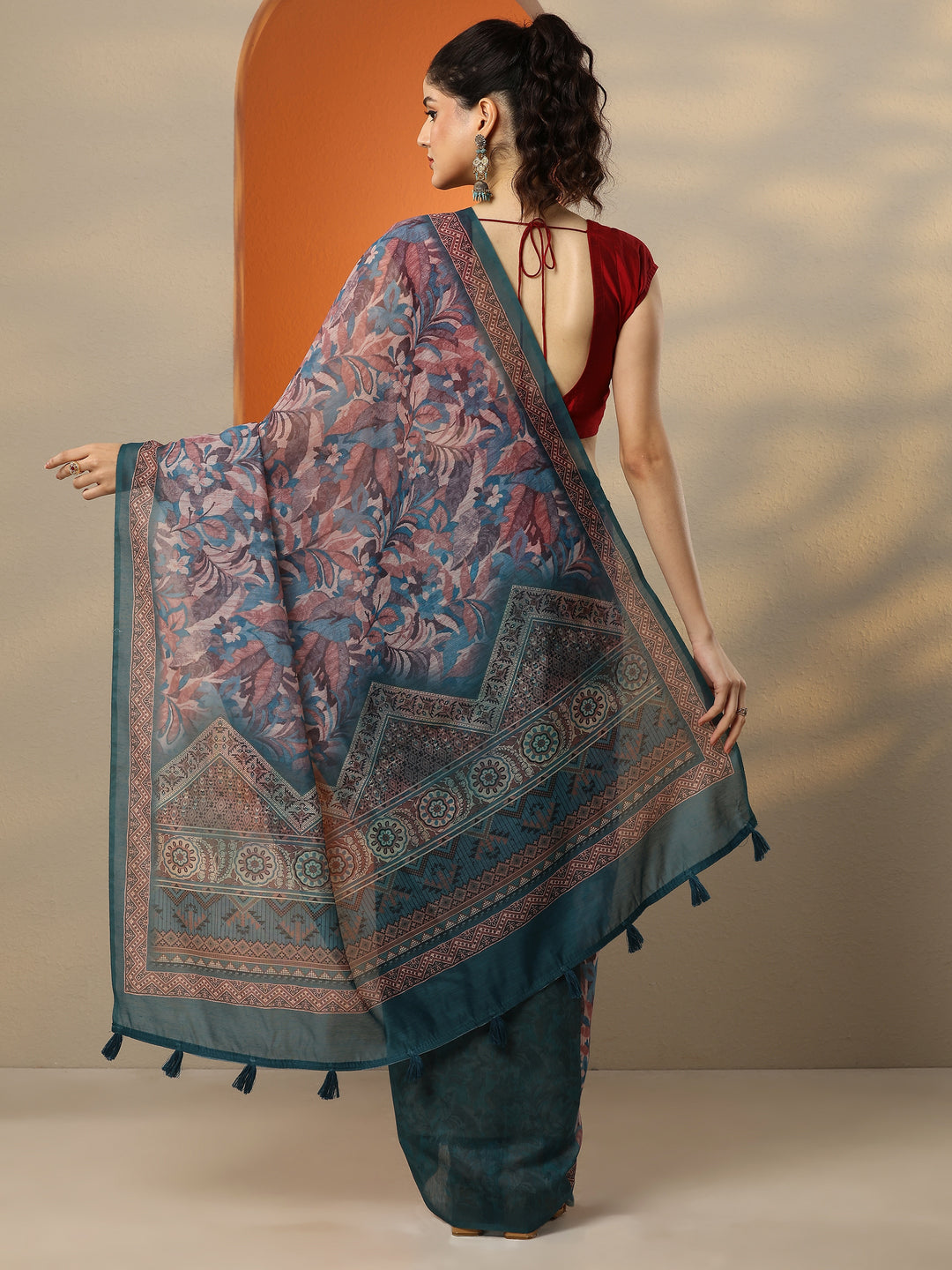  Multi Printed Silk Blend Saree With Unstitched Blouse Piece 