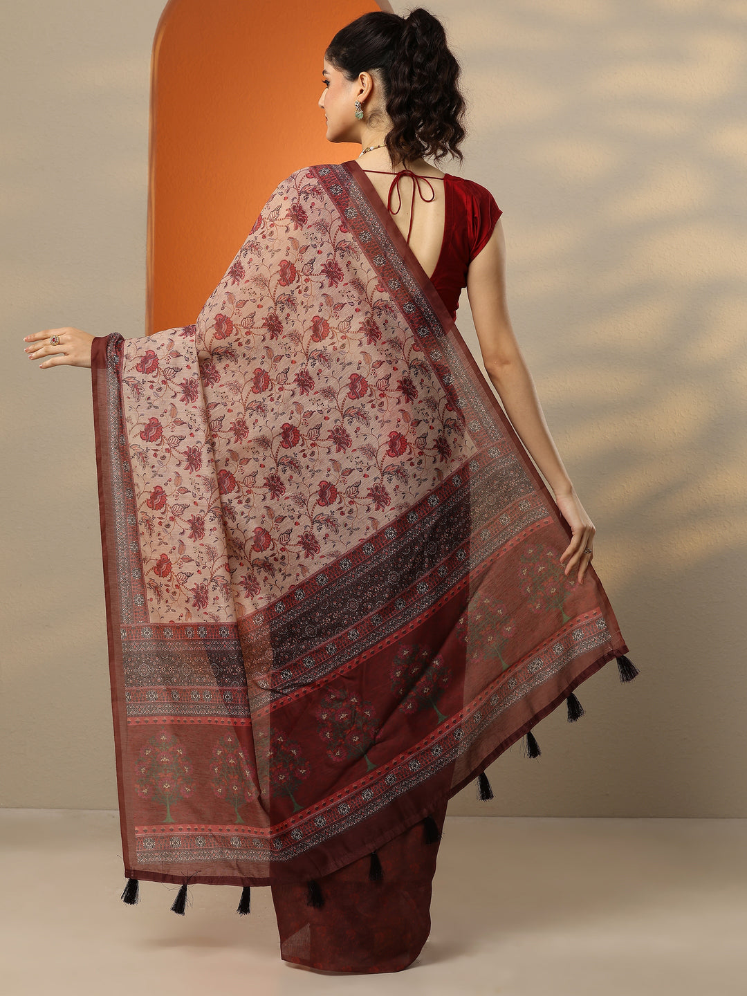  Beige Printed Silk Blend Saree With Unstitched Blouse Piece 