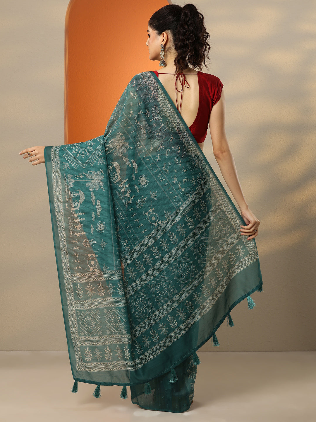  Green Printed Silk Blend Saree With Unstitched Blouse Picece 