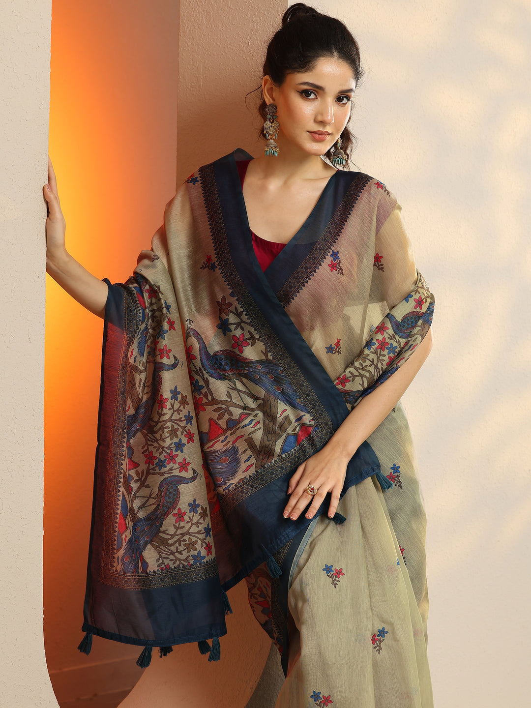 Beige Printed Silk Blend Saree With Unstitched Blouse Piece 