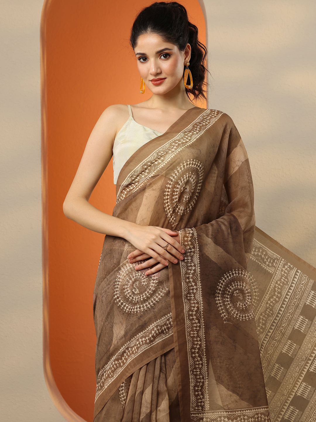  Brown Printed Silk Blend Saree With Unstitched Blouse Picece 